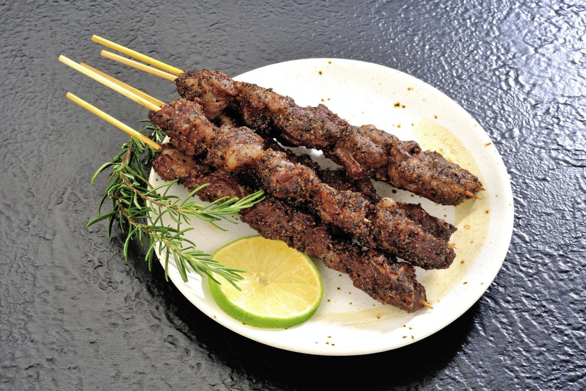 chicagocultural's tweet photo. Who doesn't love a good shish kabob?

#tastefromhome brings you this scrumptious Ukrainian Shish Kabob recipe and story! 

Check out the full blog post and recipe below!

Don't forget to donate 😊

https://t.co/wt3CAt67DC https://t.co/Hc8gaamwm0