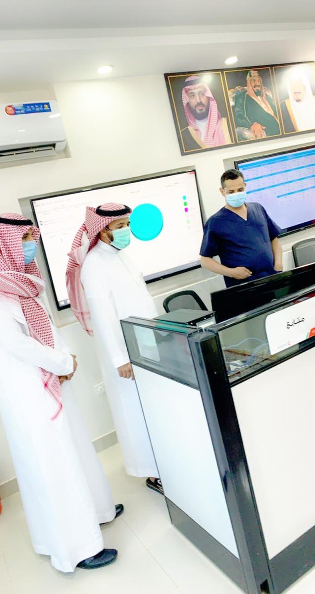spokesman_srca's tweet photo. المشرف العام على الشؤون الإسعافية الدكتور أحمد السلامة يزور غرفة عمليات الهيئة بمنطقة #الحدود_الشمالية لمعايدة منسوبي الفرع ونقل تهنئة معالي رئيس الهيئة بمناسبة #عيد_الأضحى_المبارك. https://t.co/N5PB7Zb9nZ