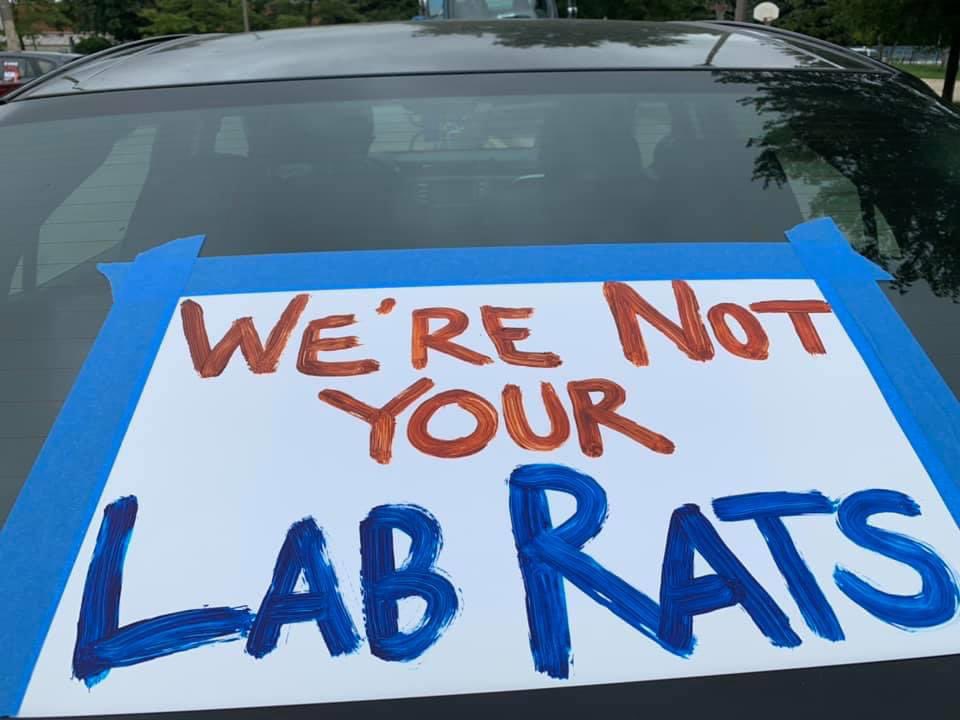 The virus is in charge. Until we reduce spread, any in-person reopening is a recipe for dramatically increased transmission. Both science and math of COVID show the real risks we face under CPS’ and the mayor’s reopening plan. #MakeItMakeSense #CTUSafeReturn #DemandSafeSchools