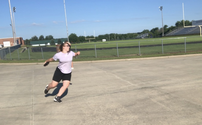 FlandreauTrack's tweet photo. Before we launch into fall sports, it was great to get in some throwing practice! #throwshow #investinwinning #goFliers https://t.co/2A2ZedIj69