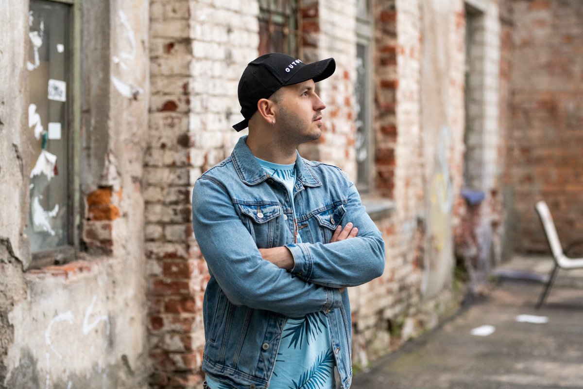 Hellomarch tweet media