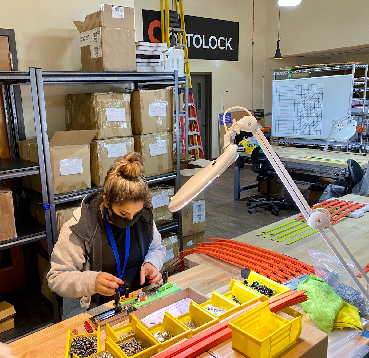 OTTODesignWorks's tweet photo. Our amazing team of lock assemblers produce hundreds of locks each day with eagle eyes on quality. Summer cinch lock demand isn’t slowing down, and we are lucky to have this committed group with such attention to detail.
#ottolock #madeinusa #quality #poweredbywomen https://t.co/d8jkhooxYP