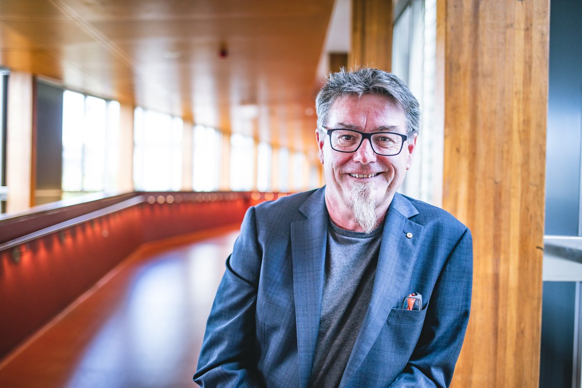 Building new local industries one bioprinter at a time

<a href="/GordonGWallace/">Gordon Wallace</a>: "Being part of this skin regeneration project will help to put Wollongong on the map for the commercial manufacture of bioprinting technologies."

Read the full story: bit.ly/3hZ6vzm