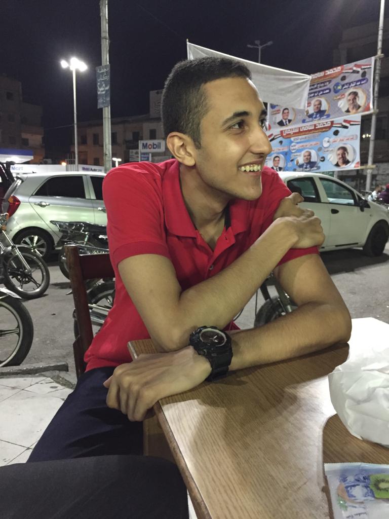 Aly_Gado's tweet photo. صورتين من اسوء فترات حياتى⁦🌚🌚 https://t.co/T9POowbdRT