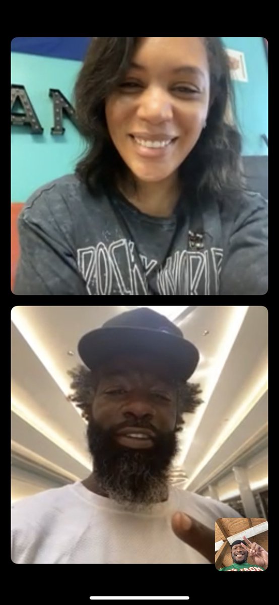 gray_nyjah's tweet photo. Good talk with the goat @TwentyER 🐐 https://t.co/8DL0Y3u7bS