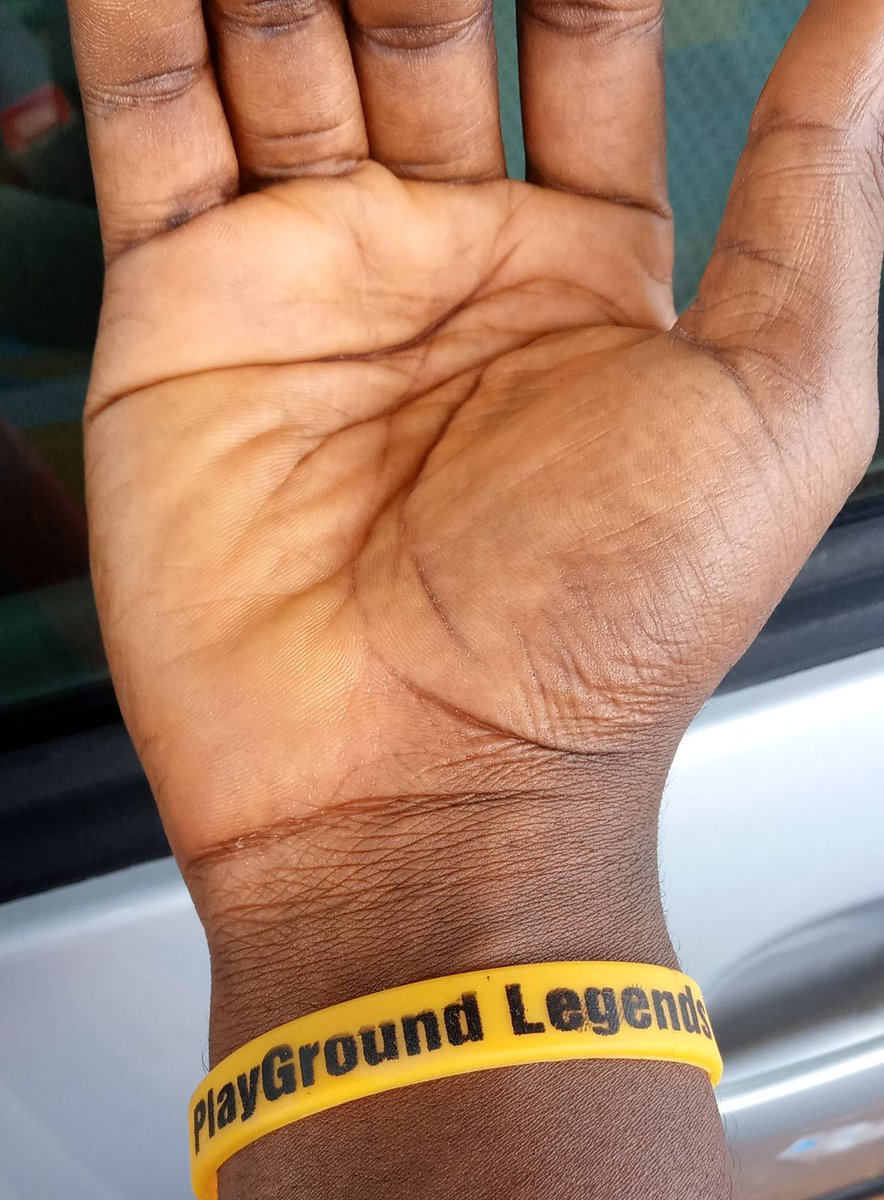 RealPGRaters's tweet photo. Gear ready!
Game time soon 🏀💪🏿🇳🇬
 #PGRaters #PlaygroundLegends #NBA
#NBARestartonTNT
@Coach_LizMills @crossover_intl @JChitunda @AdjassinDesire  
@BadekaleTola @slowgrindB5 @BigKensyn @GidiGiants @RaptorsClub1 @sayoowolabi @Nowiz_34 @Queenjohn4 @IOzaka @Guarantor2011 @AdeDeeBaba https://t.co/qoKrGDPFwb