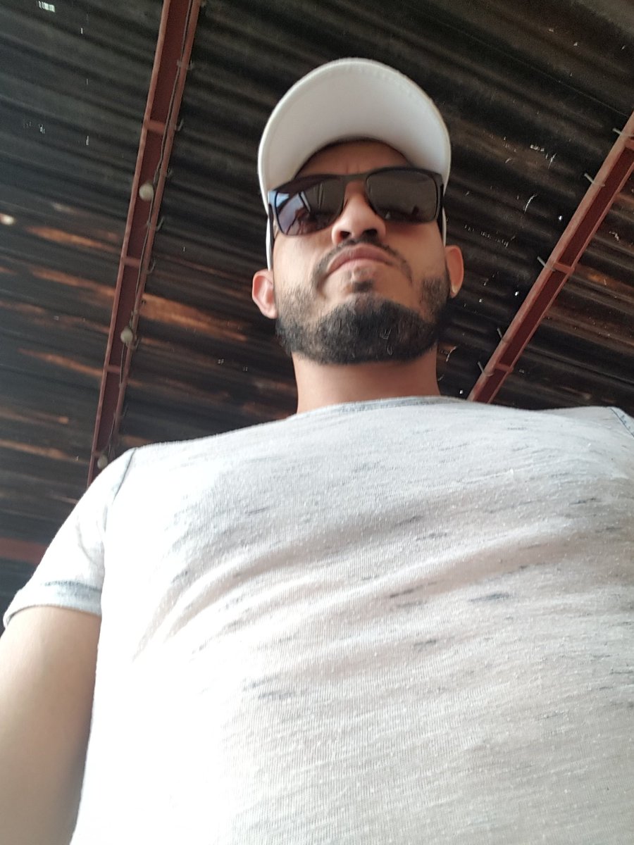 Waldall18's tweet photo. Feliz inicio de semana chicos. https://t.co/RIBEfZp9h5