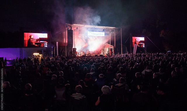🎶 This year’s @FestivalGranby is happening online August 18 to 29. We can’t wait to hear all the amazing francophone talent! How about you? 📸 ©FICG/B.Duhamel #bonjourquebec