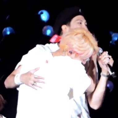 Seokjin was literally melting during this hug.
