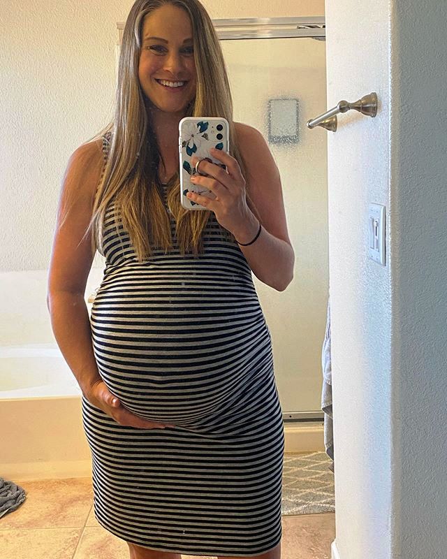 40 weeks pregnant with sextuplets