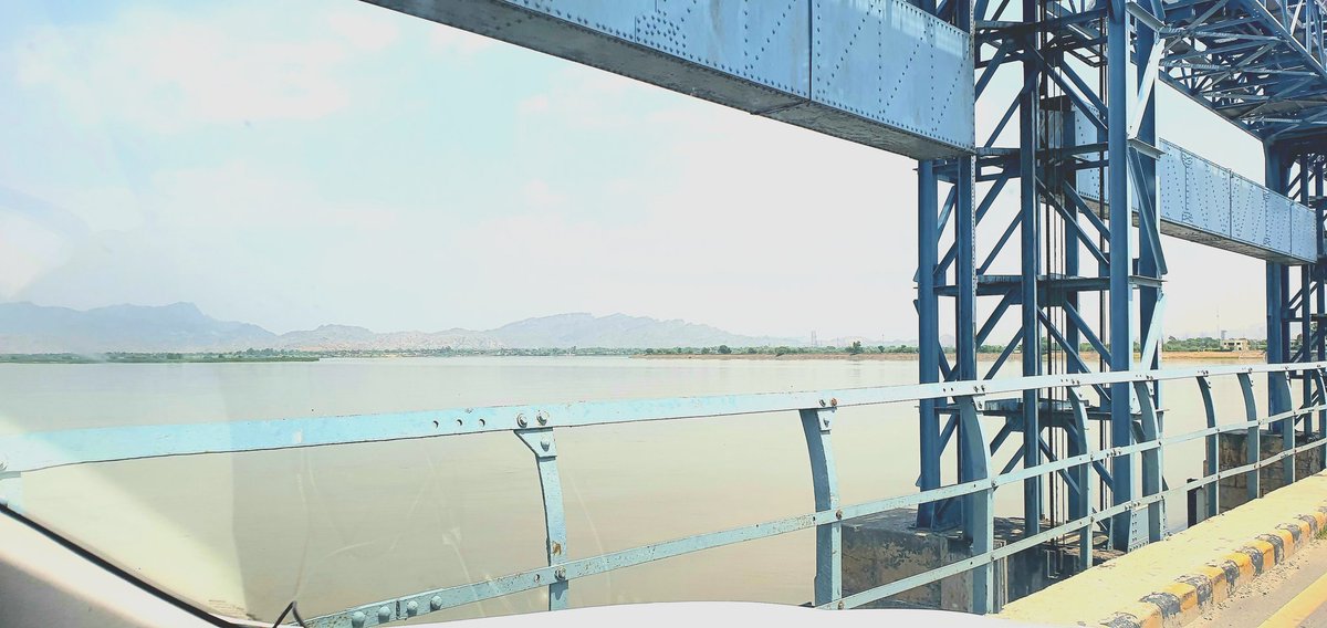 FazalRaahim's tweet image. Today when I lost my way towards Islamabad,came across Jinnah Barrage;the sole reservoir of water on which hundreds of millions of people food basket depends on.
I wish one day kala Bagh may turn to be the greatest agricultural dam 4 these areas.
#pakistanmakingprogress
