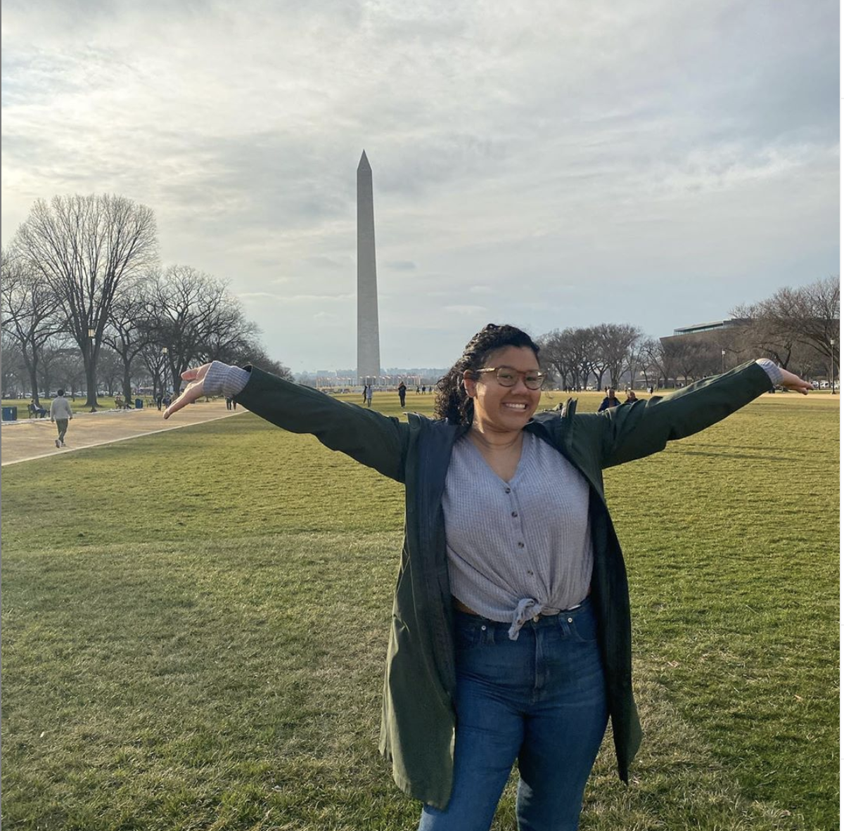 . @jadenamos is the managing editor of digital. She is a senior. She has been a beat reporter, news editor, general assignments editor and social media editor. (She also wrote this thread!)