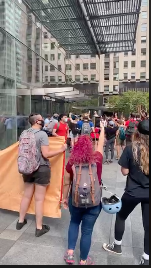 phillywerise's tweet image. Internet is Essential! #InternetIsEssential facebook.com/phillywerise/v…