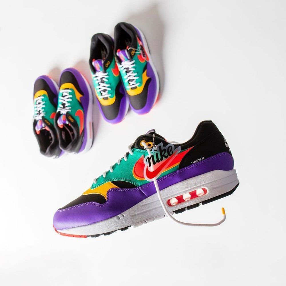 air max 1 windbreaker on feet