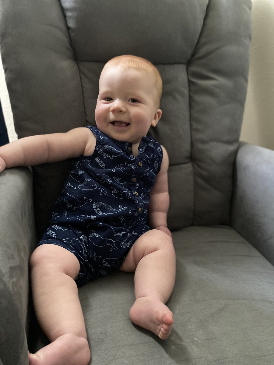 lil_larn's tweet image. Suns out, guns out