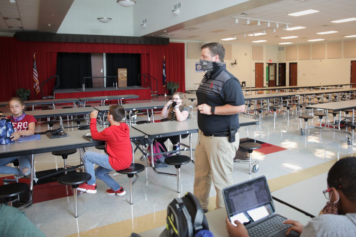 SpartanburgD2's tweet photo. D2 LEAPed into Learning Today! Click the link below to read more about this exciting day in our District for Students and Teachers alike! #D2DifferenceMakers @RLMSStudentLife @EducationSC 

https://t.co/GPJsZfPrkP https://t.co/U6vXw0ESPd