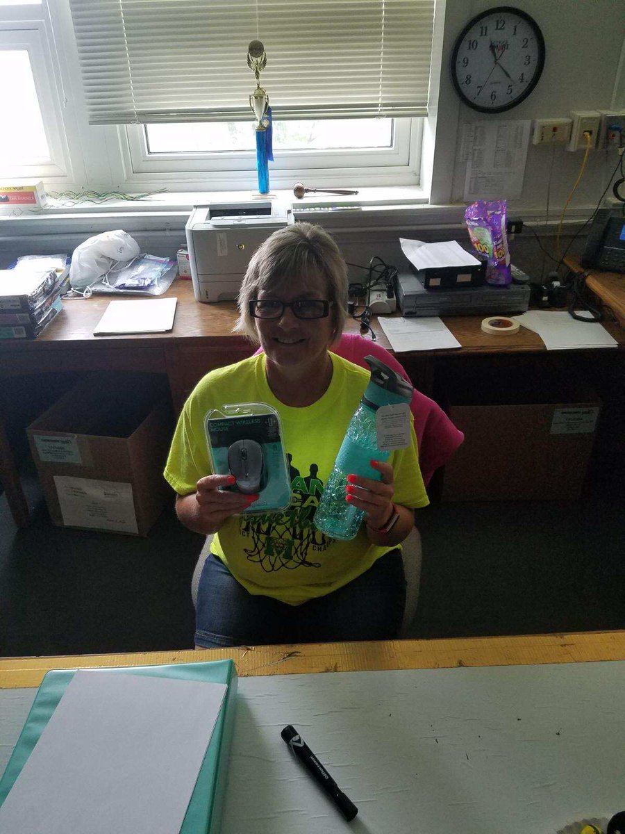 mrsdodson427's tweet photo. A few of our #Week4 #TechPrize winners! Great job integrating technology during summer school! @MilanC2Schools @MilanHSWildcats @MC2Elementary https://t.co/7ZYxy3xq0I