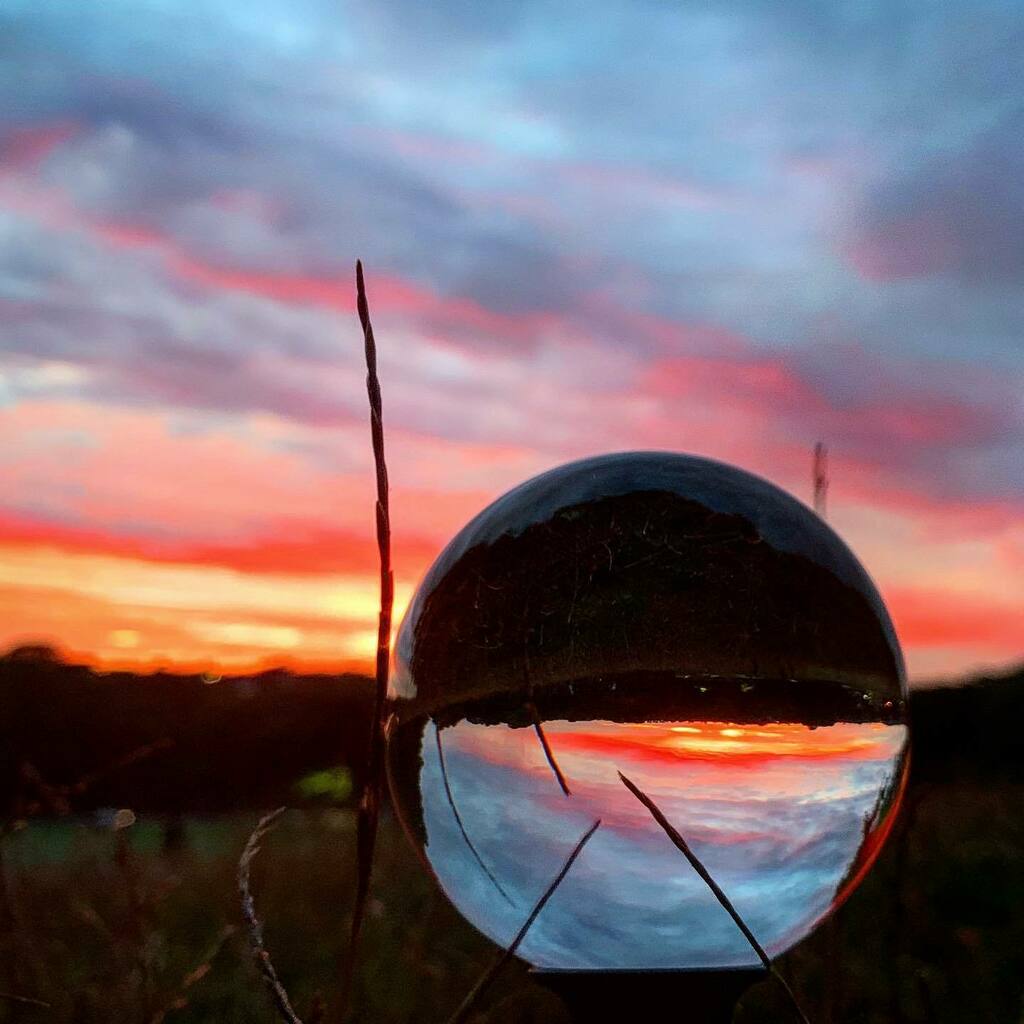 Sunset in a Ball
🌅
🌅
#sunset #shotoniphone #sunsets #lensball #luton #popesmeadow #loveluton #sunsetlover #thatsky #sky #sunset_pics #sunset_love #sunset_hunter #sunset_ig instagr.am/p/CDcI9s8p4oo/