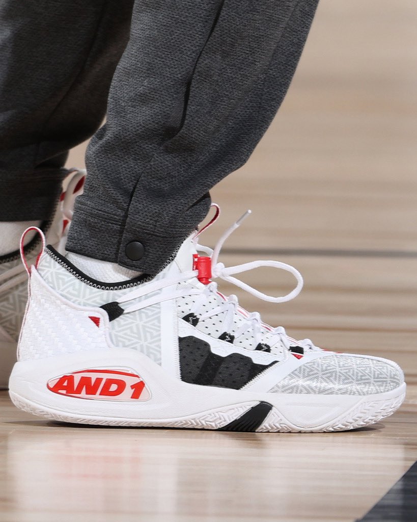 NBAKicks's tweet photo. A career-high 36 points for @FredVanVleet! #NBAKicks  #WholeNewGame https://t.co/Jue1zZOiAS