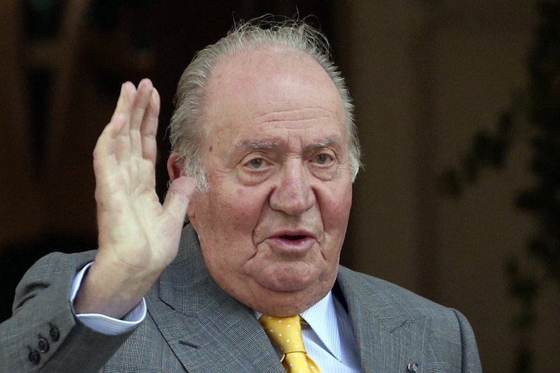 Conmoción en España: En medio del escándalo de corrupción, el rey emérito Juan Carlos I anunció que abandona España https://t.co/L7XLSkoOwb a través de @ActualidadRadio https://t.co/7XWo13B6In