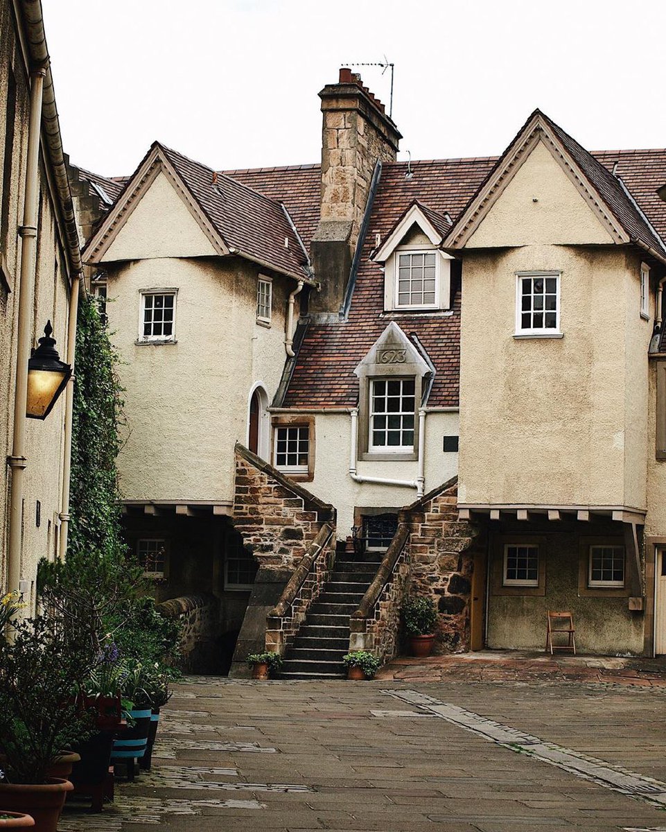 Lydia Rutledge-Bloom (@iamthelyds) | Twitter