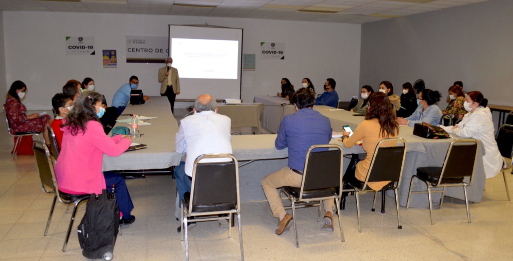 IsssteHidalgo's tweet photo. Subdelegados @Anayeli2711 y @Felipe_ArreolaT presiden reunión de trabajo con los representantes de las Unidades de Atención de Primer Nivel de la región #Pachuca de @ISSSTE_HGO.

#ISSSTEContigo
#PorTuBienestar
#QuédateEnCasa
#SanaDistancia https://t.co/DdMdbX05ss