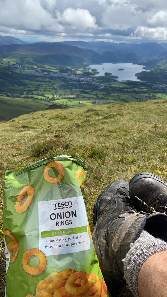Golcarite's tweet photo. Possibly the greatest view and crisp combo ever #Tesco #lakedis https://t.co/Rd3XUPeOxJ