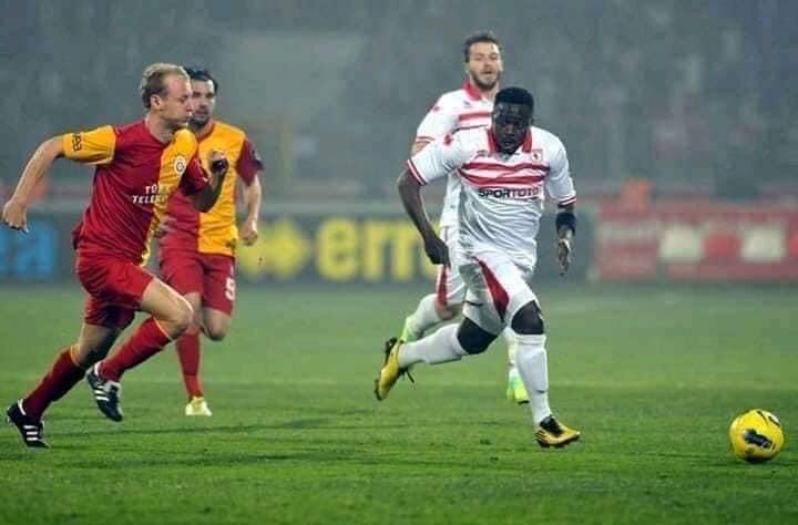 YaraEssam1998's tweet photo. نادي الزمالك فرع تركيا 😄🇦🇹 https://t.co/cT9iN5dCvT