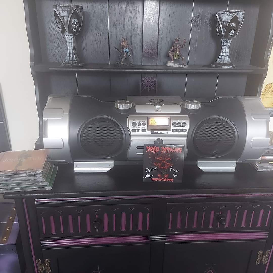 Another lucky winner blasting out some Dead Demons 😈 🤘#whosaidthat #deaddemons2020 #supportlivemusic #supportlivemusicvenues