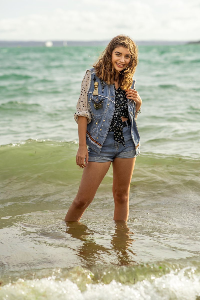 MaddyHaddock08's tweet photo. Yesterday we had an amazing evening on a beach theamed loacation photoshoot down at Southsea Seafront🌊This has got to be one of the most enjoyable shoots I’ve done, playing in the sea, experimenting with water and shadows and different locations around old Portsmouth🌟📸🏝 https://t.co/PRUsanqfQs