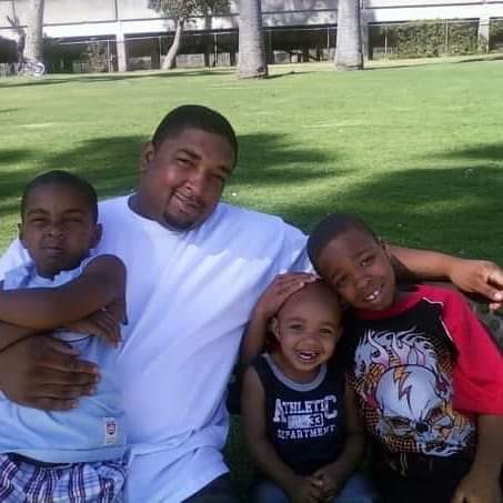 James Thomas Jr and his sons, James 'Bo' Thomas III, Jordan Thomas and Jaden Thomas #bemfathers #realmen #legacy