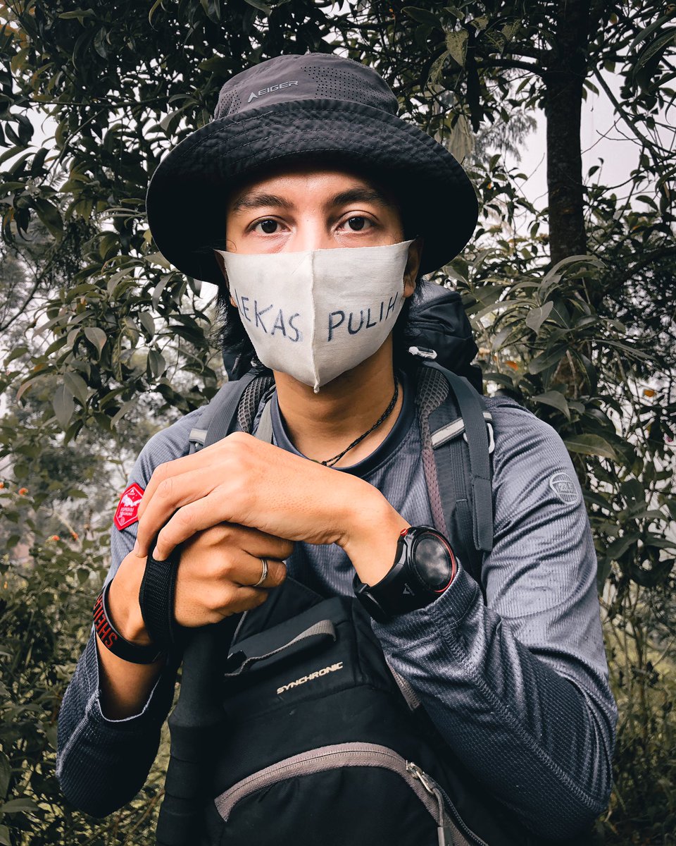 Melanjutkan kembali yang sempat terhenti. Salam lestari, salam literasi, fiersa besari, melaporkan dari <a href="/atapnegeri/">Atap Negeri</a>