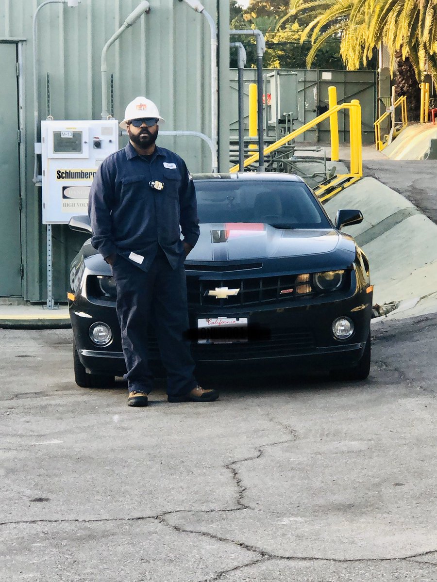 WESTLAHABIT's tweet image. What it look like I do for a living? #RoastMe 😂😂