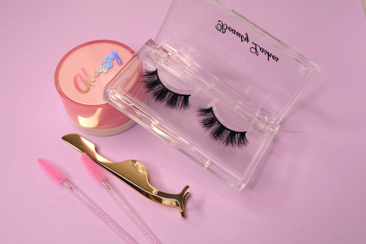Beautylashes9's tweet photo. ‘Lola’ for the win✨

https://t.co/7PI86Rs1gK

#lashes #lashesaddict #makeup #makeupartist #MakeupTutorial #makeupaddict #makeupgoals #shopping #beauty #beautyblogger https://t.co/XjwkrVh7w1