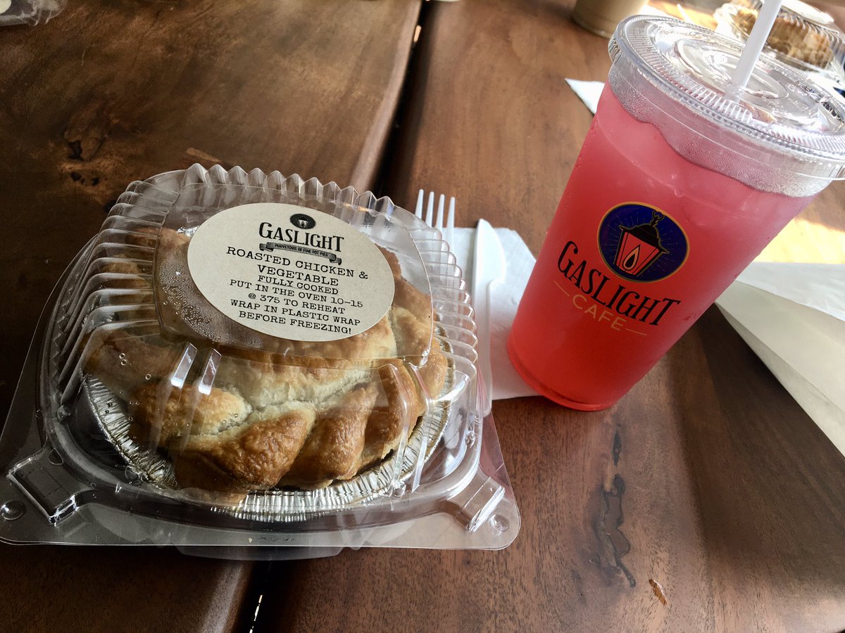 ArGlace's tweet photo. Mmmm delicious outing to the Gaslight Cafe for pot pies and cookies! Good break from a busy, busy day!
mARTket countdown - 12 days!
#bigthingssmallplaces
#makeartmakechange
#capebreton https://t.co/DLsj5woeaO