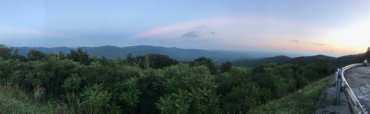 081Alli's tweet photo. My Favorite Place... https://t.co/pKI4aSFgwW