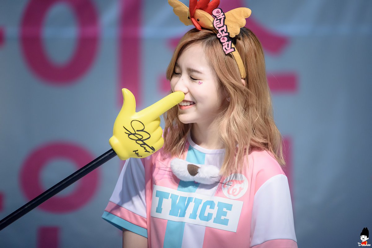 Ginger MinaA thread;