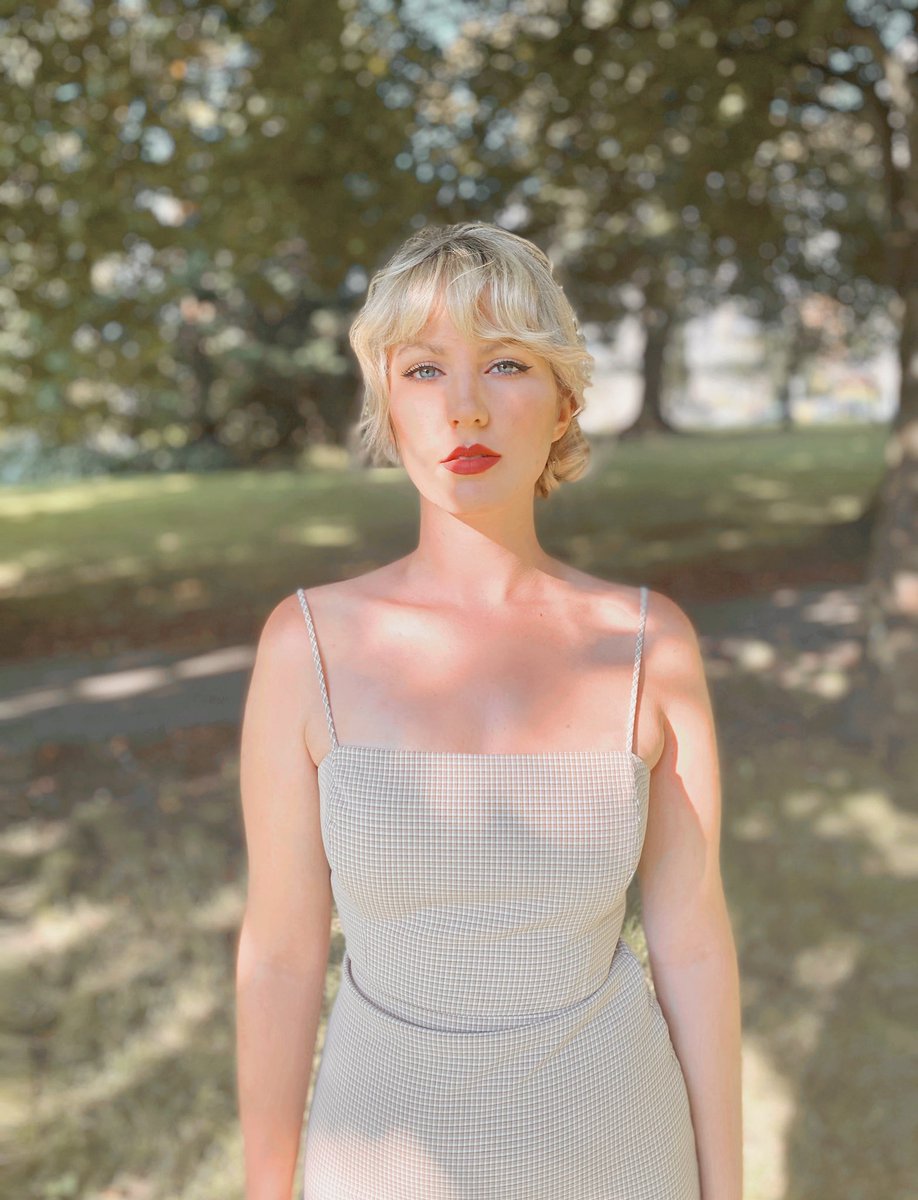 yvrswiftie's tweet photo. “August slipped away into a moment in time” 🤍🌿 #folklore @taylorswift13 @taylornation13 #august https://t.co/0zj3O4qCVB