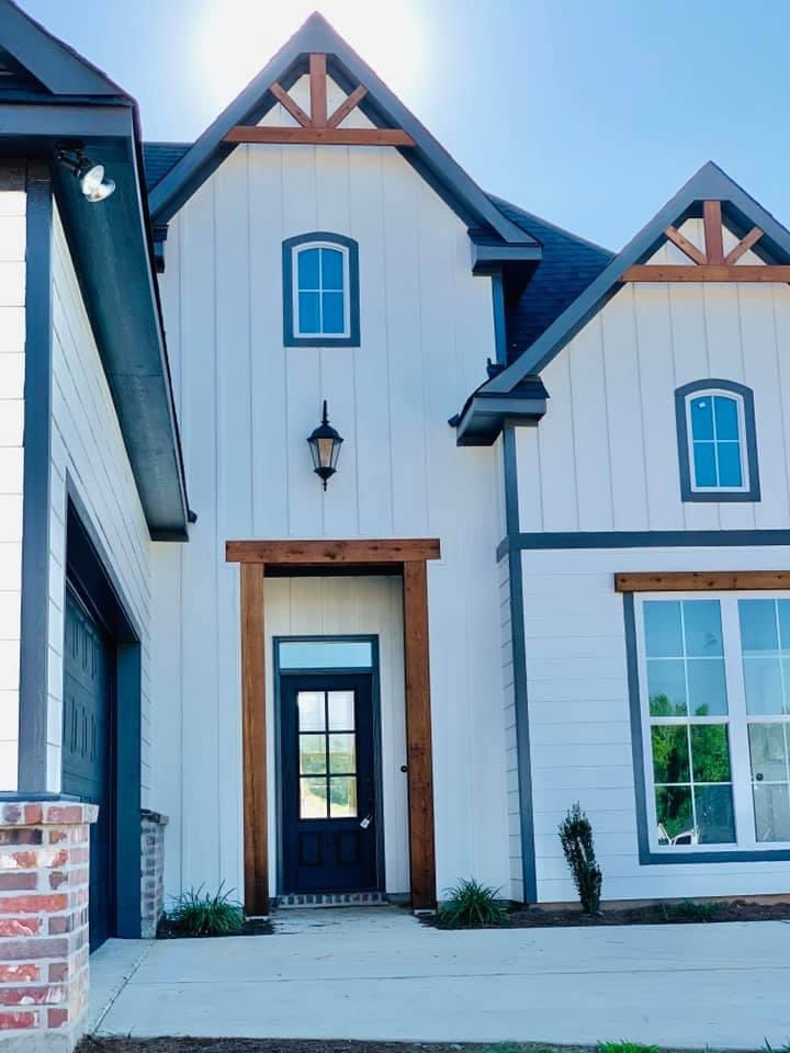 Lighthouse_LCD's tweet photo. 🏡‼️FEATURED HOUSE OF THE WEEK ‼️🏡

159 Coleman Drive
Stonewall, LA
🗝MOVE IN READY-TURN KEY HOME

🛏🛁3 bed/2 bath!
💢Open floor plan!
🔆Custom window wall lets natural lighting in!
💎Granite countertops throughout house!

Call 318-780-0014 to schedule your showing this week! https://t.co/UuY5Zttb0H