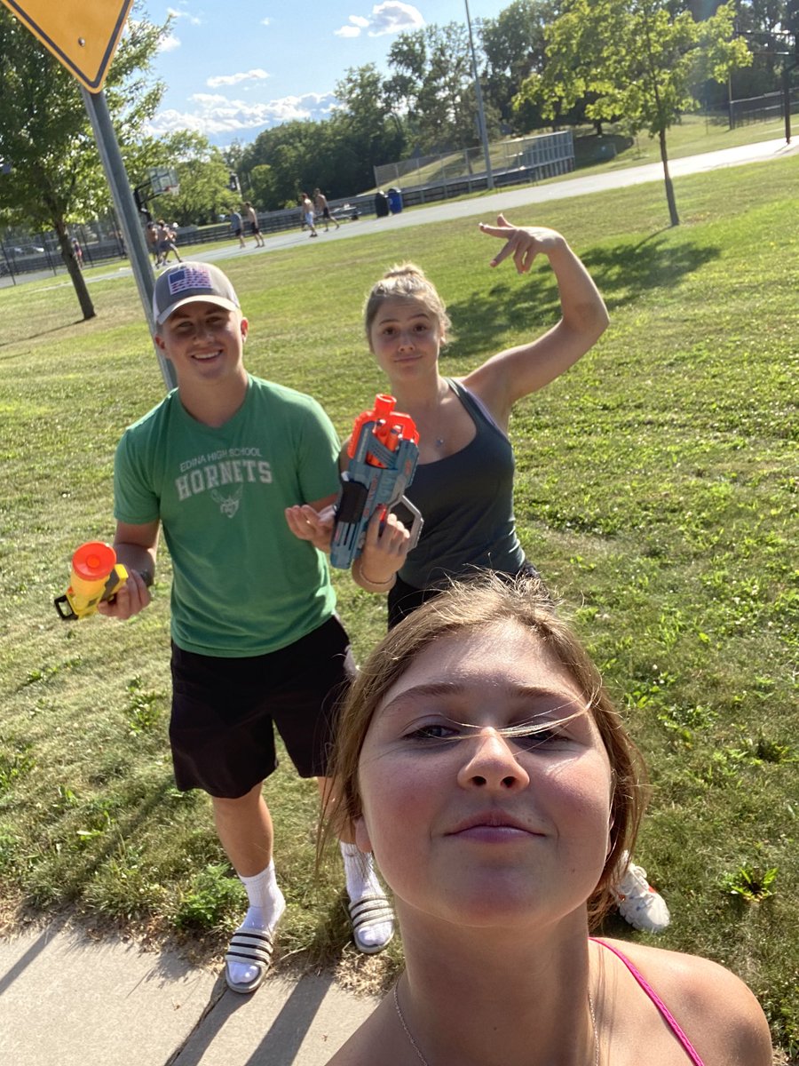 BalowsBad's tweet photo. Morgan and Julia double teaming against @5men1cup1 see ya Dex:) @JrnerfC https://t.co/m3sJkXW42I