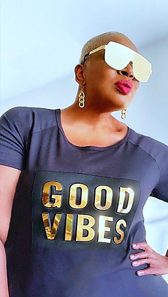NakeahCosmetics's tweet photo. Focus on the good! Wishing you a week filled with beauty, self care &amp; lots of joy! #StaySafe 💋💋 https://t.co/6IdiJKC1DC