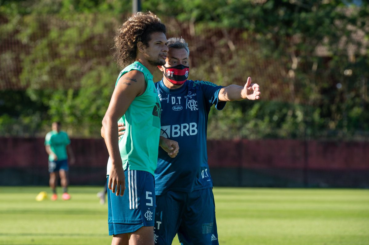 willianarao's tweet photo. Mais uma semana iniciando, vontade de crescer, aprender e melhorar a cada dia!!! Willian Arão, Willian Arão... https://t.co/uCnj4pEYPz