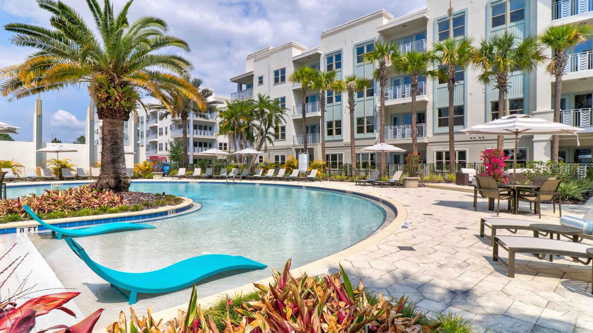 cgi_plus's tweet photo. Situated in Celebration's most desirable address, @AtAstoria residences offer a life immersed in luxury and well-being. π΄
https://t.co/KSHyN8phu6
#AstoriaAtCelebration #CGIproperties https://t.co/3q9Ew9h1TZ