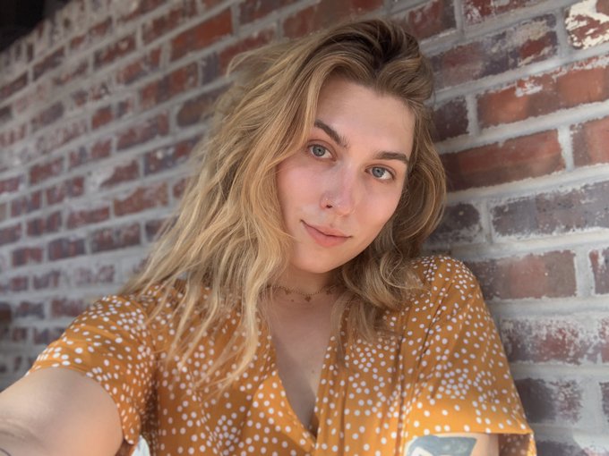 Watch sky 🎀🏳️‍⚧️'s leaked NSFW photo on TwXstars