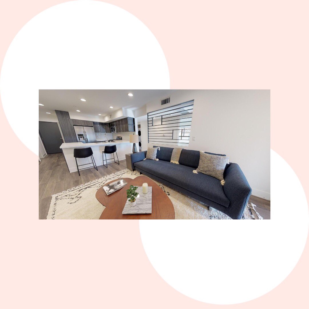We’re obsessed with this gorgeous #apartment right in the heart of #Hollywood 😍 Get a closer look by checking it out on the #PocketList app or website. Who knows? It could be your next home 🏡