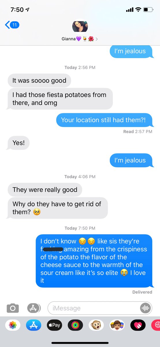 Lil_Gii's tweet photo. @tacobell please don’t get rid of the fiesta potatoes 😭 @tacobellcare @TacoBellNews https://t.co/qiNmKhNI6x