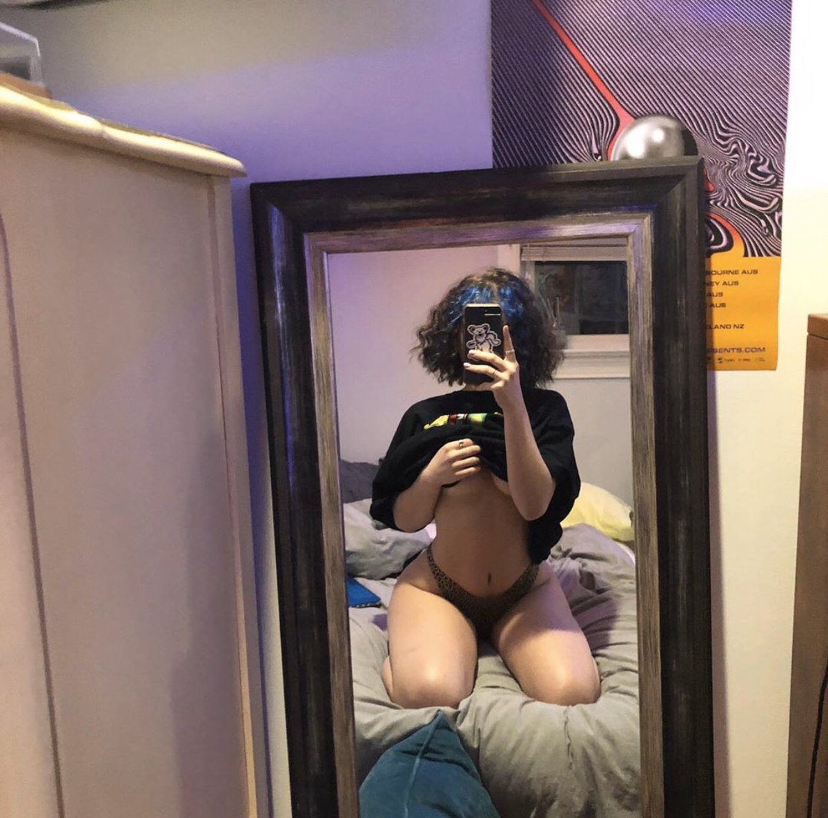 cutthroatslut's tweet photo. wishin ur face was under me 💙 https://t.co/MNwmI9YXPf