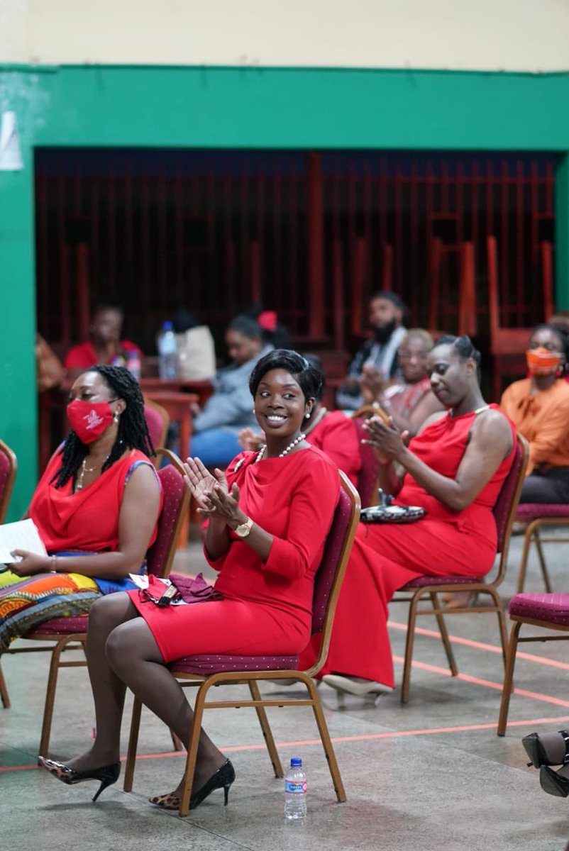 ShamfaCudjoeTT's tweet photo. We are certain that the the words of insight and encouragement from our special guests have left these engaging constituents feeling inspired, supported and energized!
#TobagoDevelopment #WomenInLeadership #PNMTobagoCouncil #RightThereWithYou https://t.co/9D6vigrczn