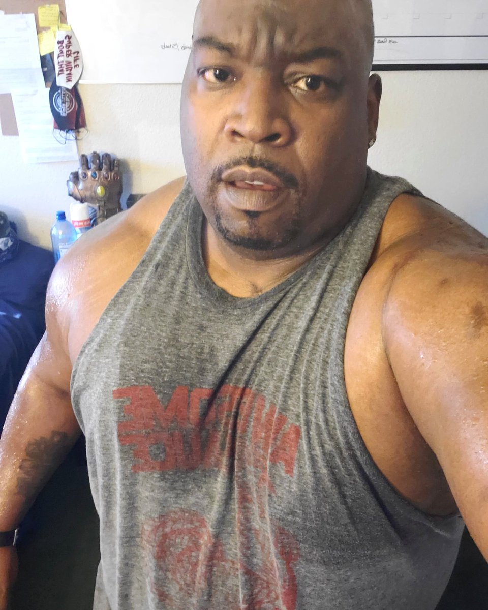 MrJayWashington's tweet photo. Bruhhhhhh just did this #speed3point0 workout on #FocusT25 and WTF my soul was abused and I never wanna do another burpee in my LIFE and this is just THE BEGINNING OF GAMMA. https://t.co/ruSIUq6yQC