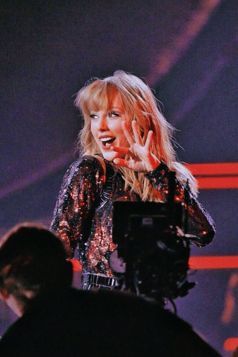 Most weeks at No.1 on Billboard's Artist 100 chartas of 22 June 2019, Taylor Swift (USA) had shaken off the competition to crown Billboard’s Artist 100 chart for a total of 36 weeks.